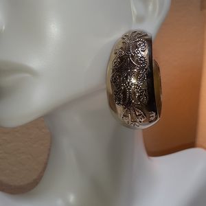 Bold Goldtone wide hoops earrings